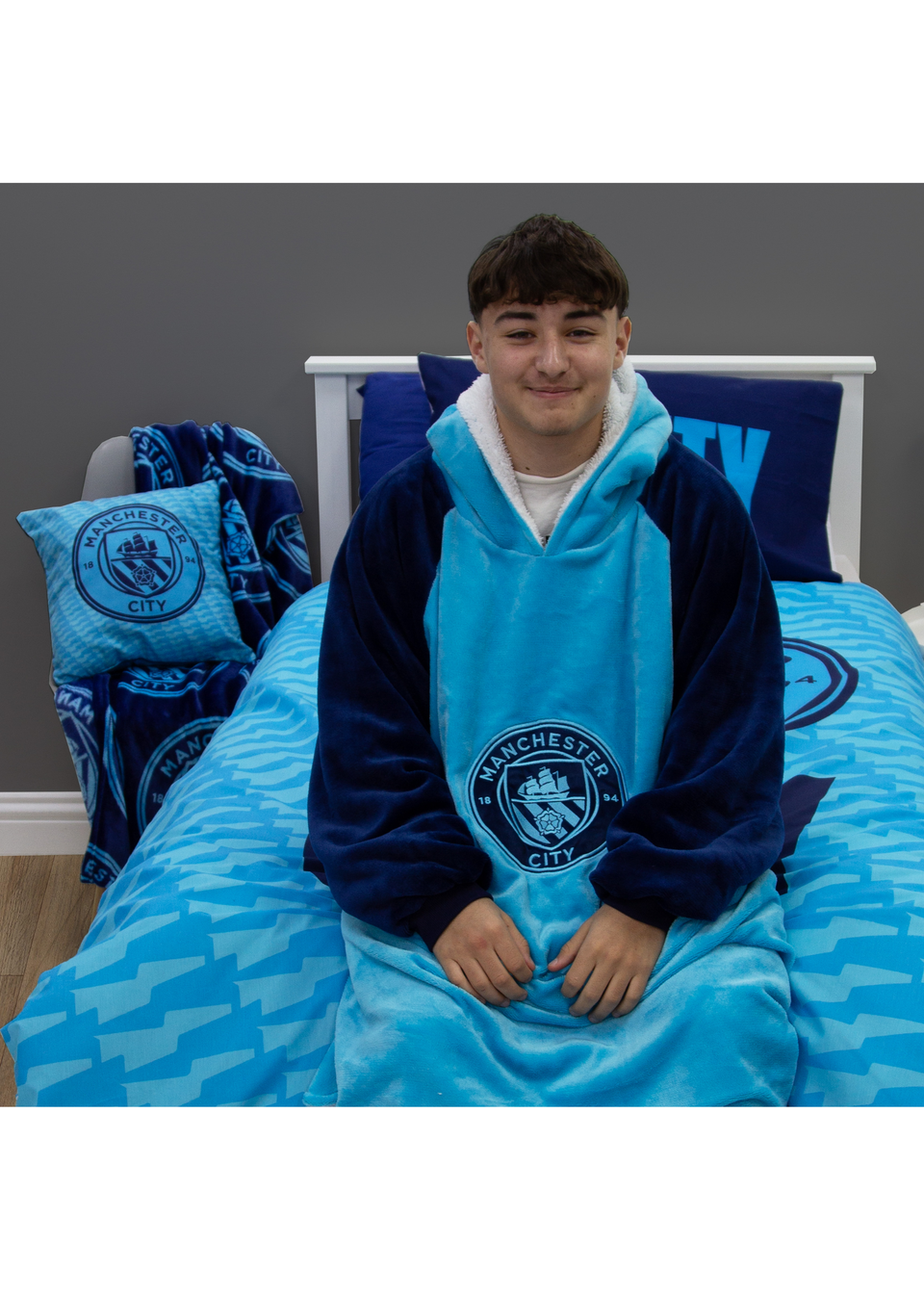 HUGZEE Man City FC City Hooded Wearable Fleece (Adult)